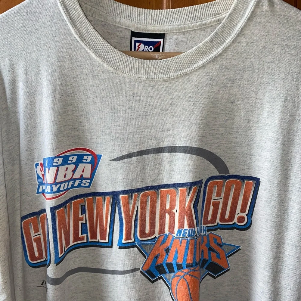 Vintage 90’s NBA 1999 New York Knicks Playoffs Champions Graphic Tee Brunson 26 - Picture 3 of 6